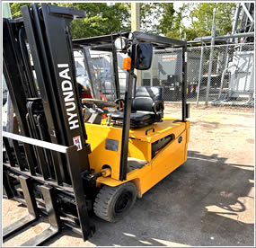 Orlando Florida used forklift for sale best price and training.
